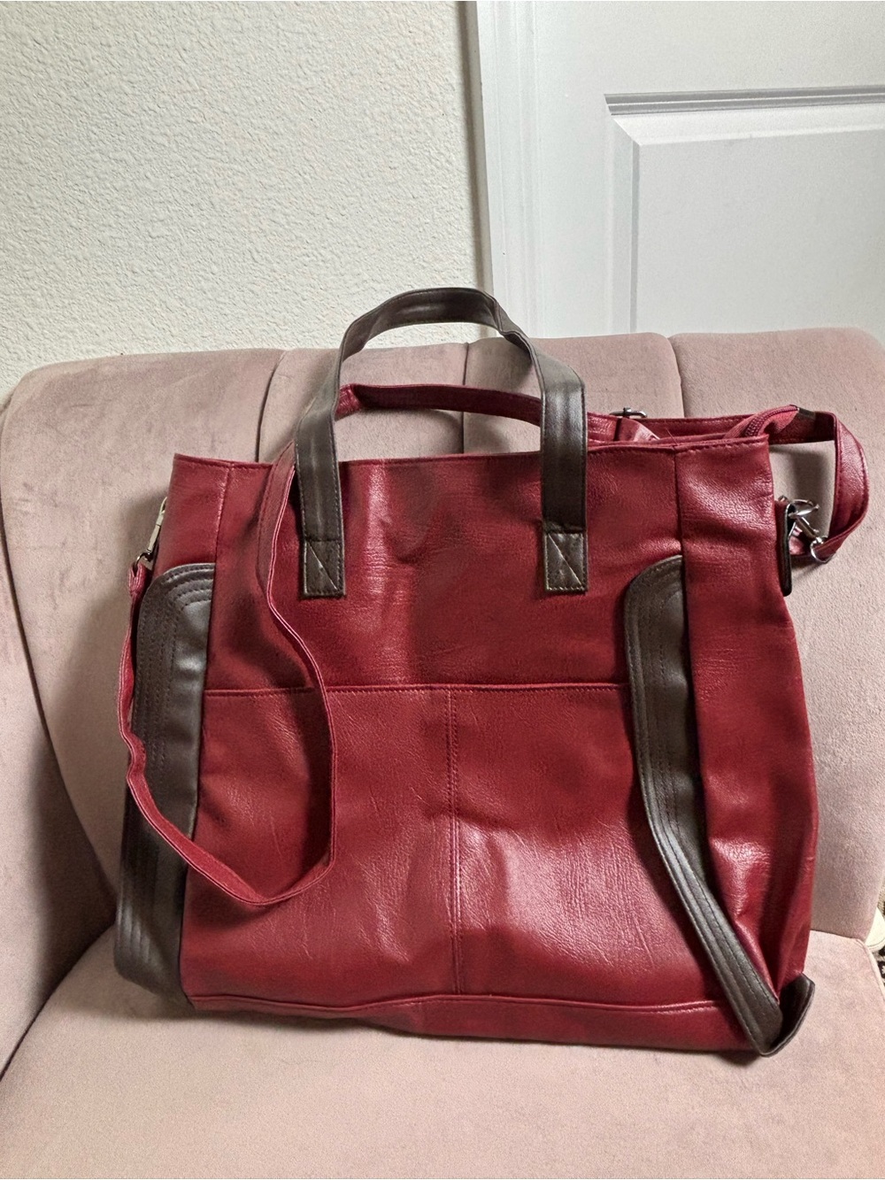 Stylish Red Faux Leather Tote Bag with Brown Accents
